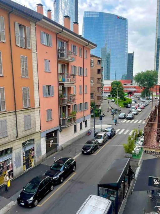 Isola - Garibaldi Lovely Apt. With Netflix And Wifi Milano Exteriör bild