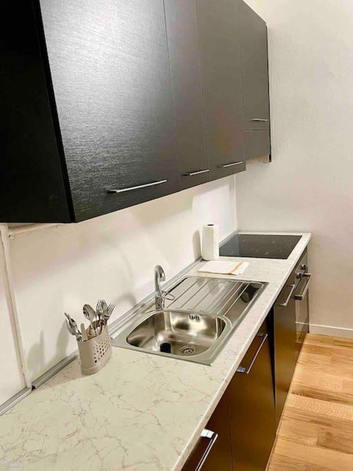 Isola - Garibaldi Lovely Apt. With Netflix And Wifi Milano Exteriör bild
